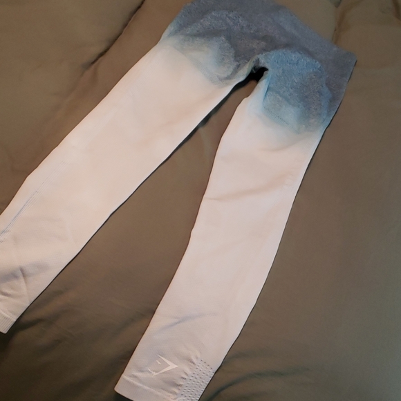 Gymshark ombre matching set - Picture 2 of 4